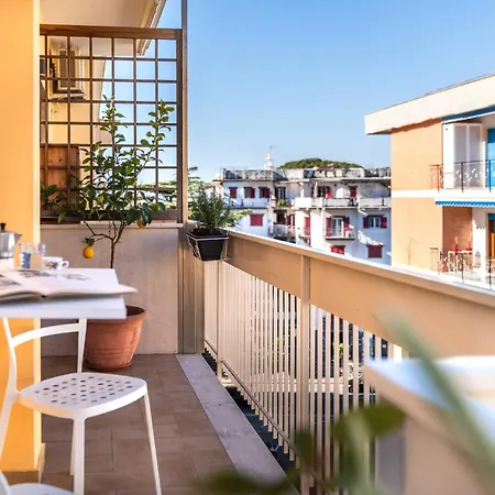 Central Flats Sorrente