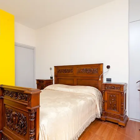 Flats Apartment *